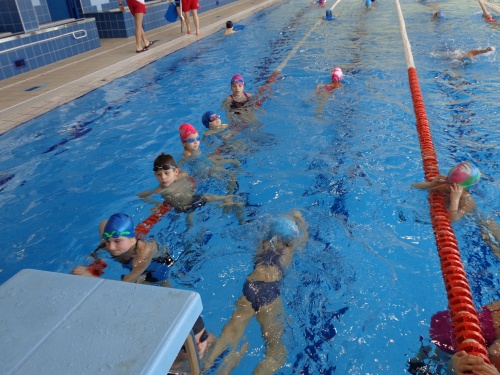 Doskonalenie umiejętności pływackich 060