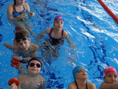 Doskonalenie umiejętności pływackich 135