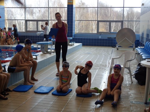 Doskonalenie umiejętności pływackich 193