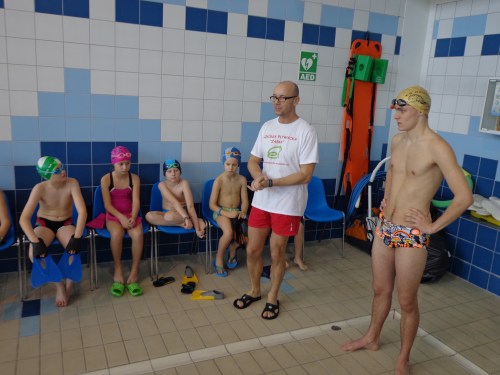 Doskonalenie umiejętności pływackich 195