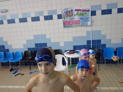 Doskonalenie umiejętności pływackich 237